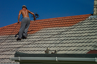 AIRLESS ROOF SPRAY.