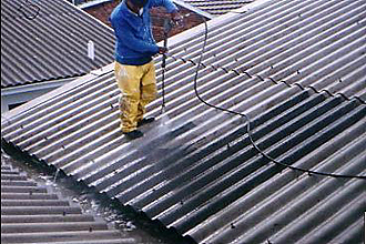 HIGH PRESSURE TIN ROOF CLEANING.